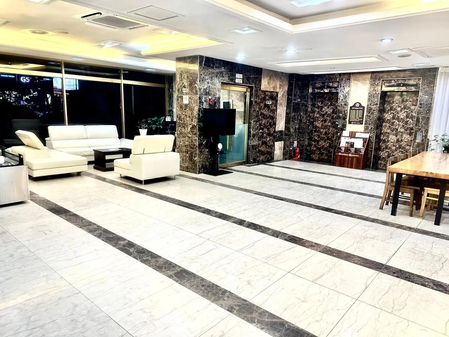 Hotel Airport June Incheon