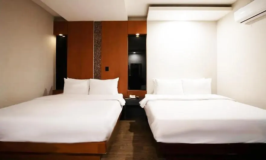 Hotel Airport June Incheon 2*,